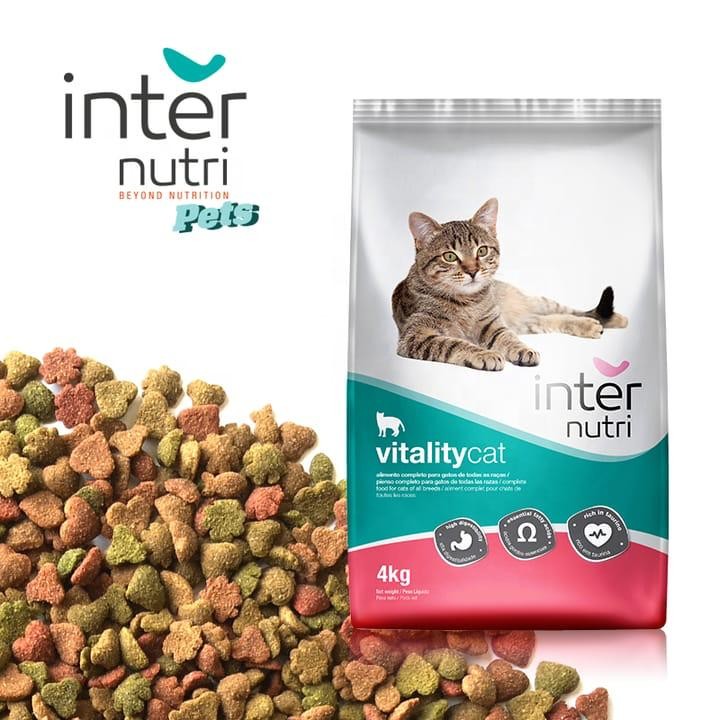 Dry food for adult cats of all breeds | INTERNUTRI VITALITY CAT 4kg